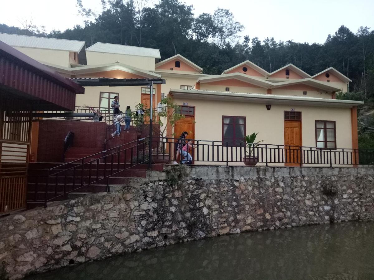 Bac Kan Hoa Lan Hotel מראה חיצוני תמונה